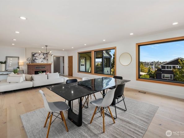 3205 25th Avenue W, Seattle WA 98199