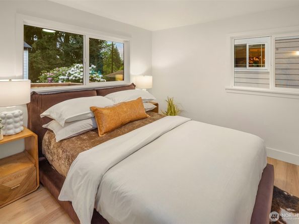 10541 Ashworth Avenue N, Seattle WA 98133