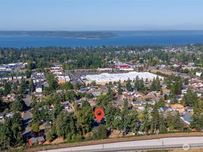 25416 31st Avenue S, Kent WA 98032