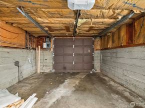 25416 31st Avenue S, Kent WA 98032