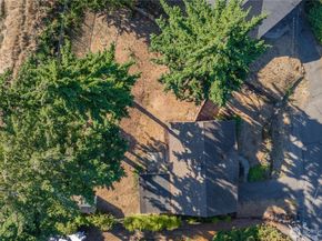 25416 31st Avenue S, Kent WA 98032
