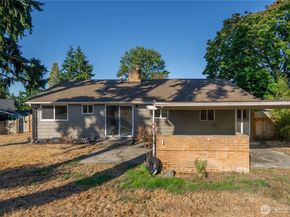 25416 31st Avenue S, Kent WA 98032