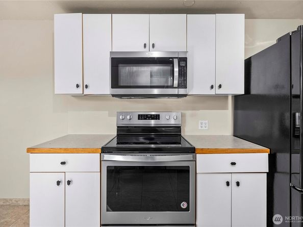 25416 31st Avenue S, Kent WA 98032