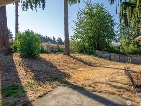 25416 31st Avenue S, Kent WA 98032