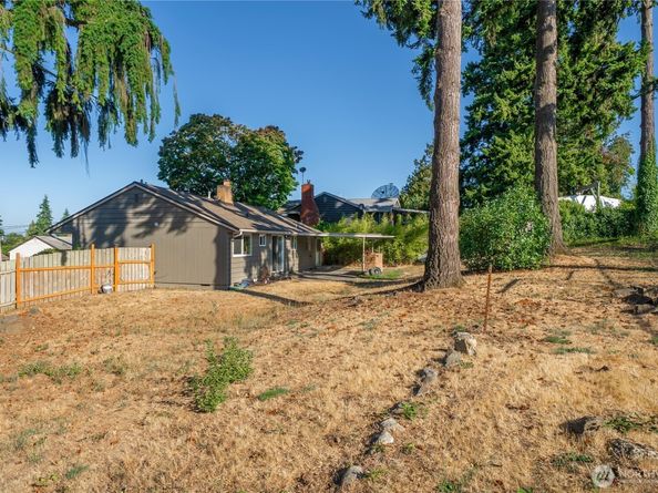 25416 31st Avenue S, Kent WA 98032