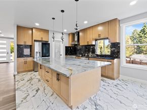 14060 7th Place S, Burien WA 98168