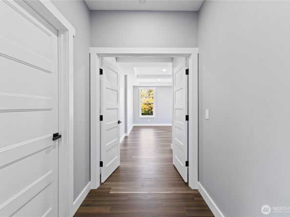 14060 7th Place S, Burien WA 98168