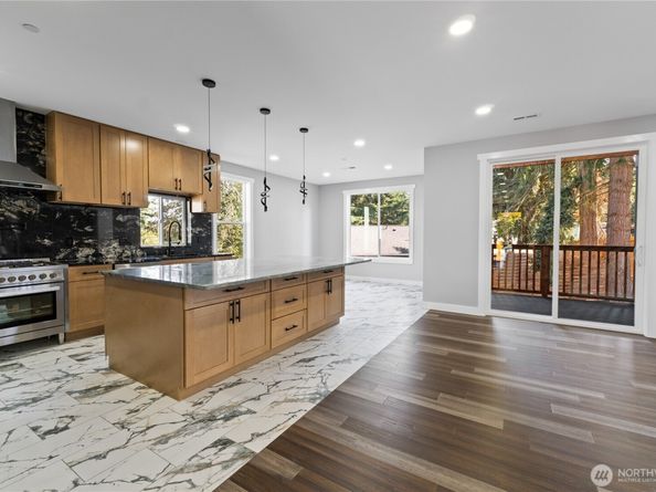 14060 7th Place S, Burien WA 98168