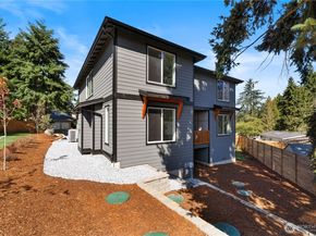 14060 7th Place S, Burien WA 98168