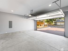 14060 7th Place S, Burien WA 98168