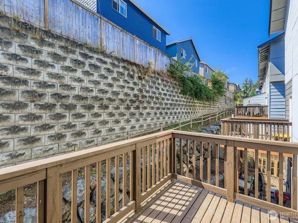 15720 Meadow Road A6, Lynnwood WA 98087