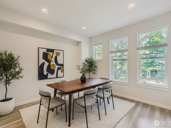 15720 Meadow Road A6, Lynnwood WA 98087