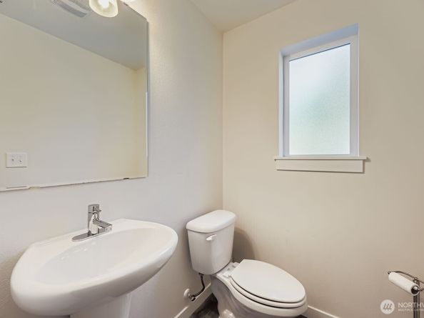 15720 Meadow Road A6, Lynnwood WA 98087