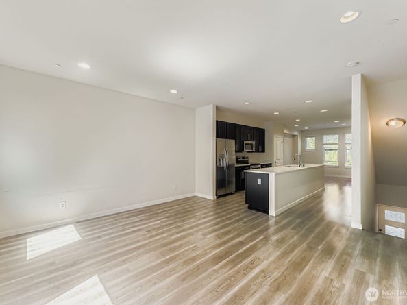 15720 Meadow Road A6, Lynnwood WA 98087