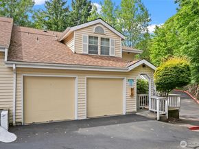 2540 118th Avenue SE 202, Bellevue WA 98005