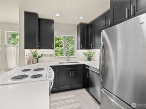 2540 118th Avenue SE 202, Bellevue WA 98005