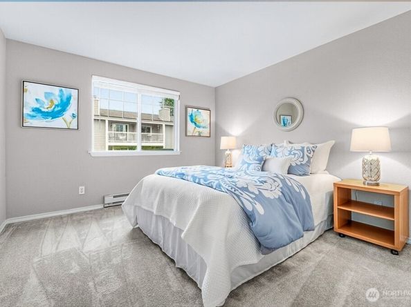 1138 N 198th Street D303, Shoreline WA 98133