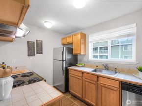 1138 N 198th Street D303, Shoreline WA 98133