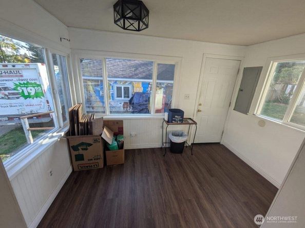 2010 10th Street, Everett WA 98201