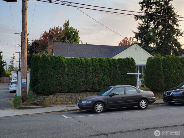 2010 10th Street, Everett WA 98201