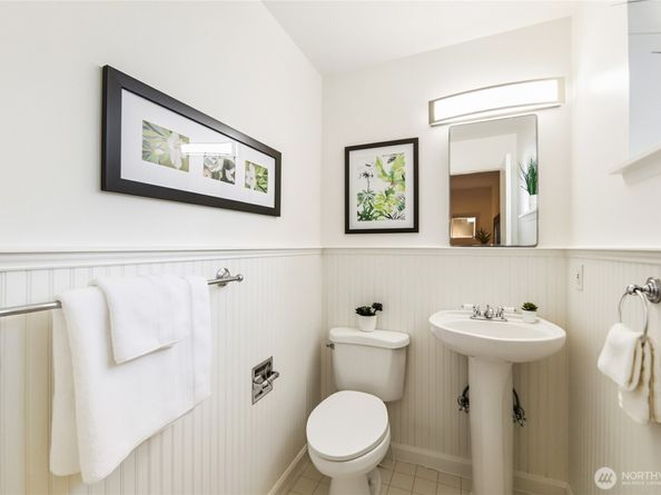 5058 38th Avenue SW, Seattle WA 98126
