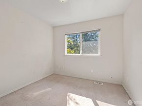 2320 NE 102nd Street, Seattle WA 98125
