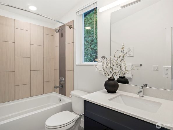 1543 Boylston Avenue E, Seattle WA 98106