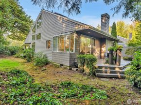 621 Bellevue Way SE, Bellevue WA 98004