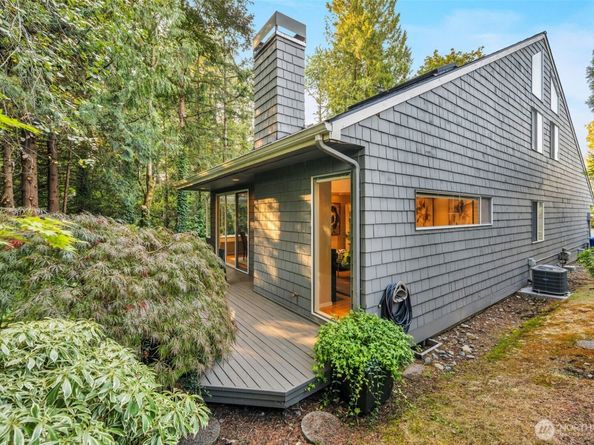 621 Bellevue Way SE, Bellevue WA 98004