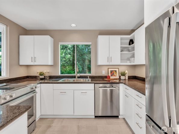 621 Bellevue Way SE, Bellevue WA 98004