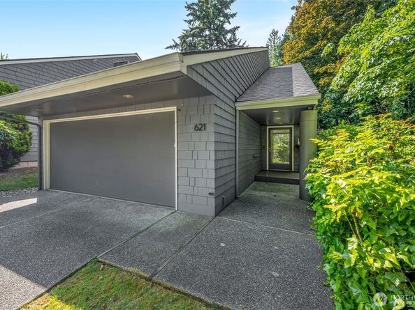 621 Bellevue Way SE, Bellevue WA 98004