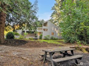 621 Bellevue Way SE, Bellevue WA 98004