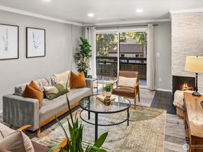 3518 109th Place NE 104, Bellevue WA 98004