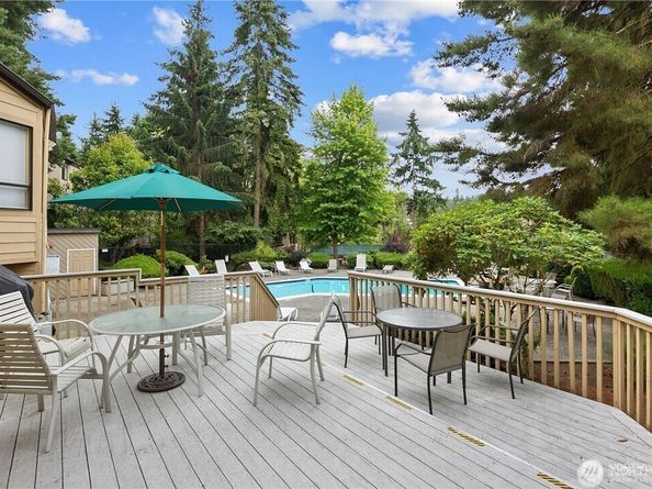 3518 109th Place NE 104, Bellevue WA 98004