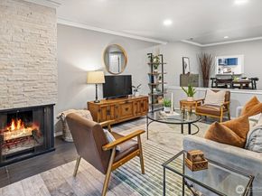 3518 109th Place NE 104, Bellevue WA 98004