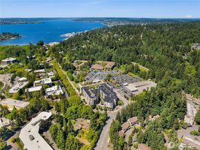 3518 109th Place NE 104, Bellevue WA 98004