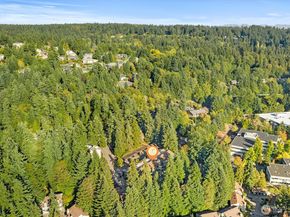 3518 109th Place NE 104, Bellevue WA 98004