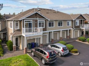 535 241st Lane SE, Sammamish WA 98074