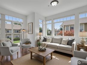 535 241st Lane SE, Sammamish WA 98074