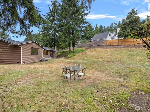 18428 146th Avenue NE, Woodinville WA 98072