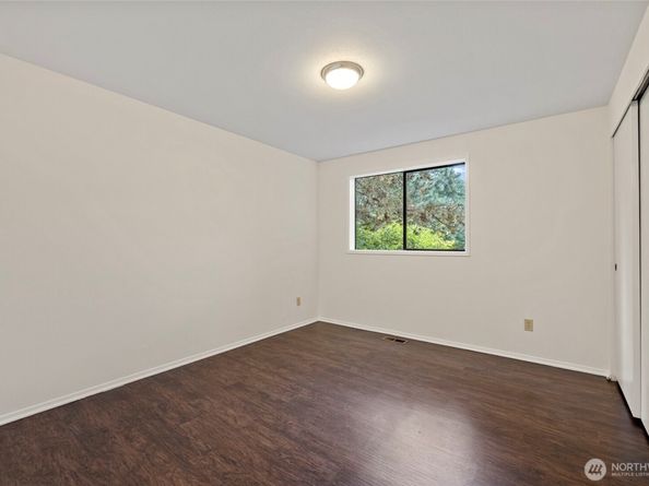 18428 146th Avenue NE, Woodinville WA 98072