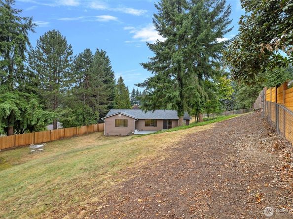18428 146th Avenue NE, Woodinville WA 98072