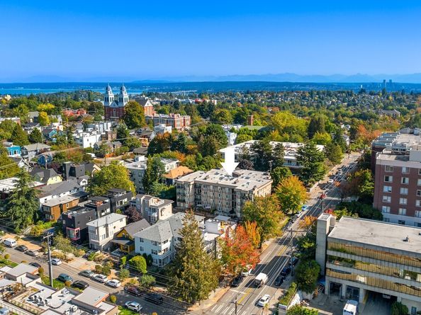 701 17th Avenue 305, Seattle WA 98122