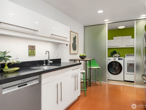 701 17th Avenue 305, Seattle WA 98122