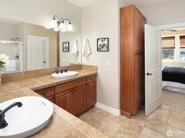 13507 Adair Creek Way NE, Redmond WA 98053
