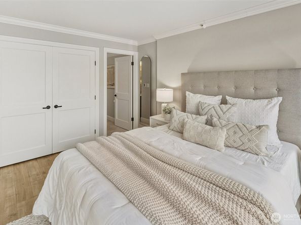 1120 Spring Street 802, Seattle WA 98104