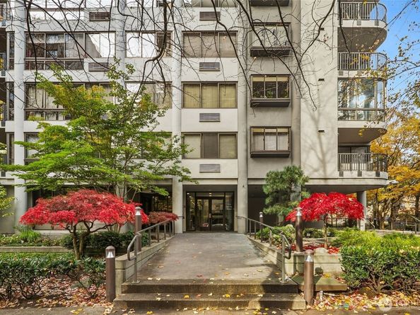 1120 Spring Street 802, Seattle WA 98104