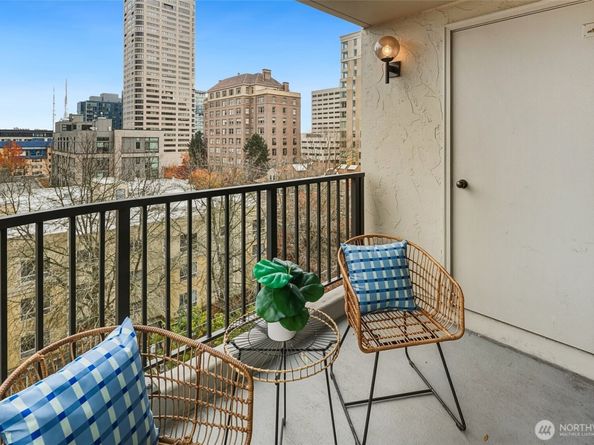 1120 Spring Street 802, Seattle WA 98104