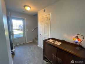 8204 Spokane Drive 302, Everett WA 98203