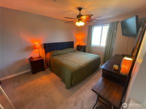 8204 Spokane Drive 302, Everett WA 98203